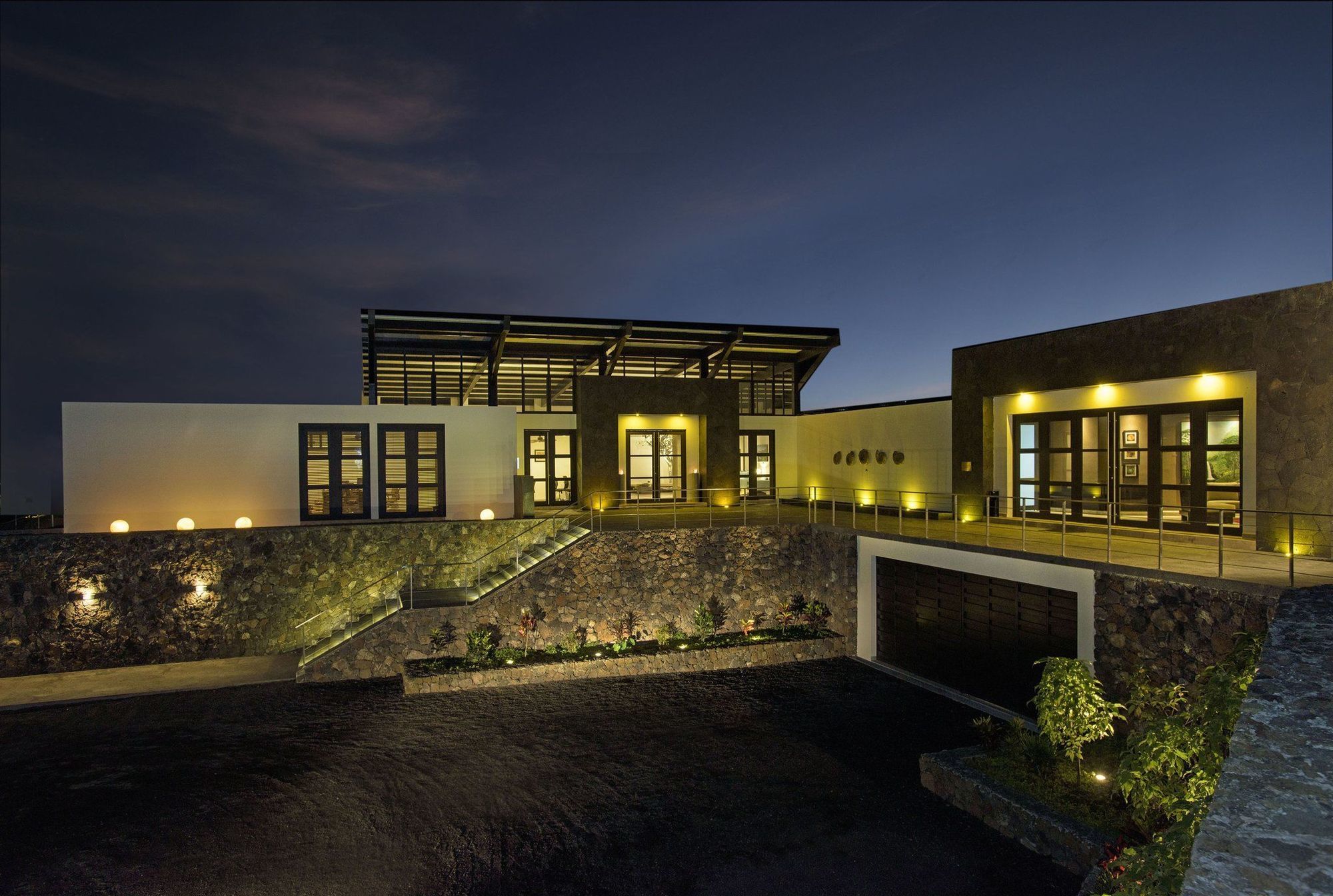 Pikaia Lodge Santa Cruz Island 외부 사진