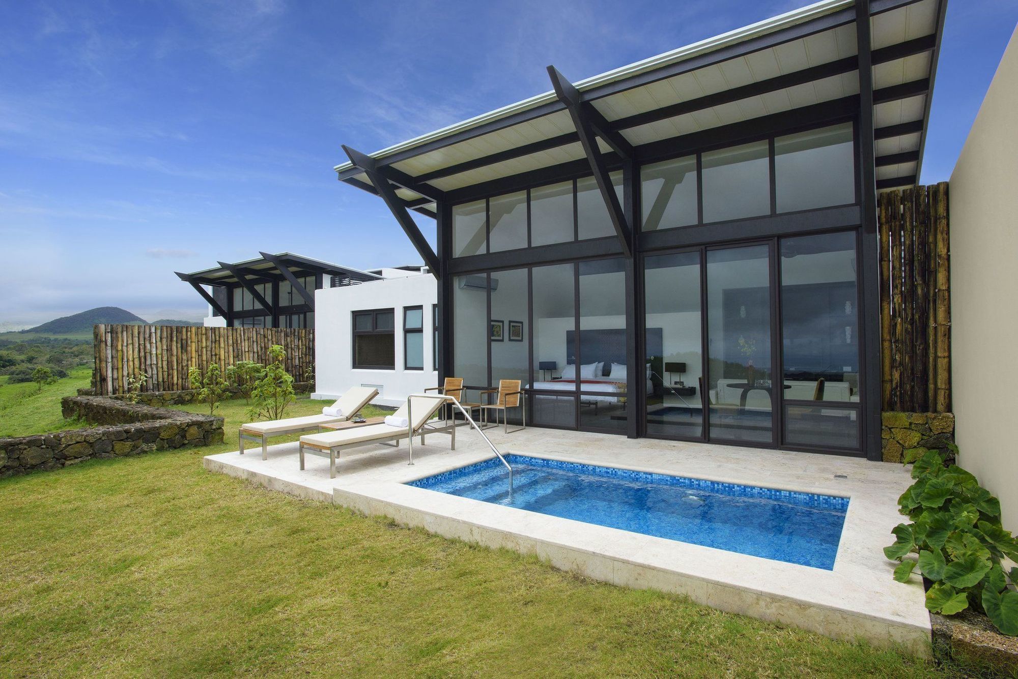 Pikaia Lodge Santa Cruz Island 외부 사진