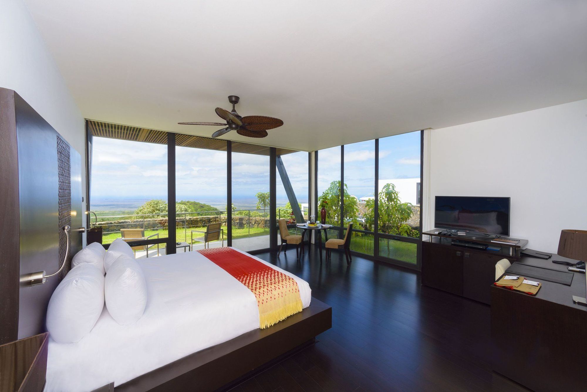 Pikaia Lodge Santa Cruz Island 외부 사진